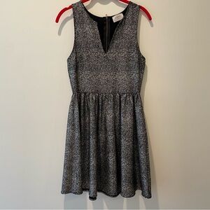 Everly black & gold metallic holiday dress size small